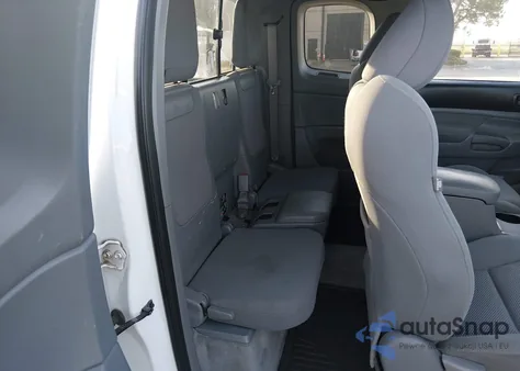 2009 Toyota Tacoma Prerunner V6 z USA, uszkodzony, nr VIN 5TETU62N69Z594975